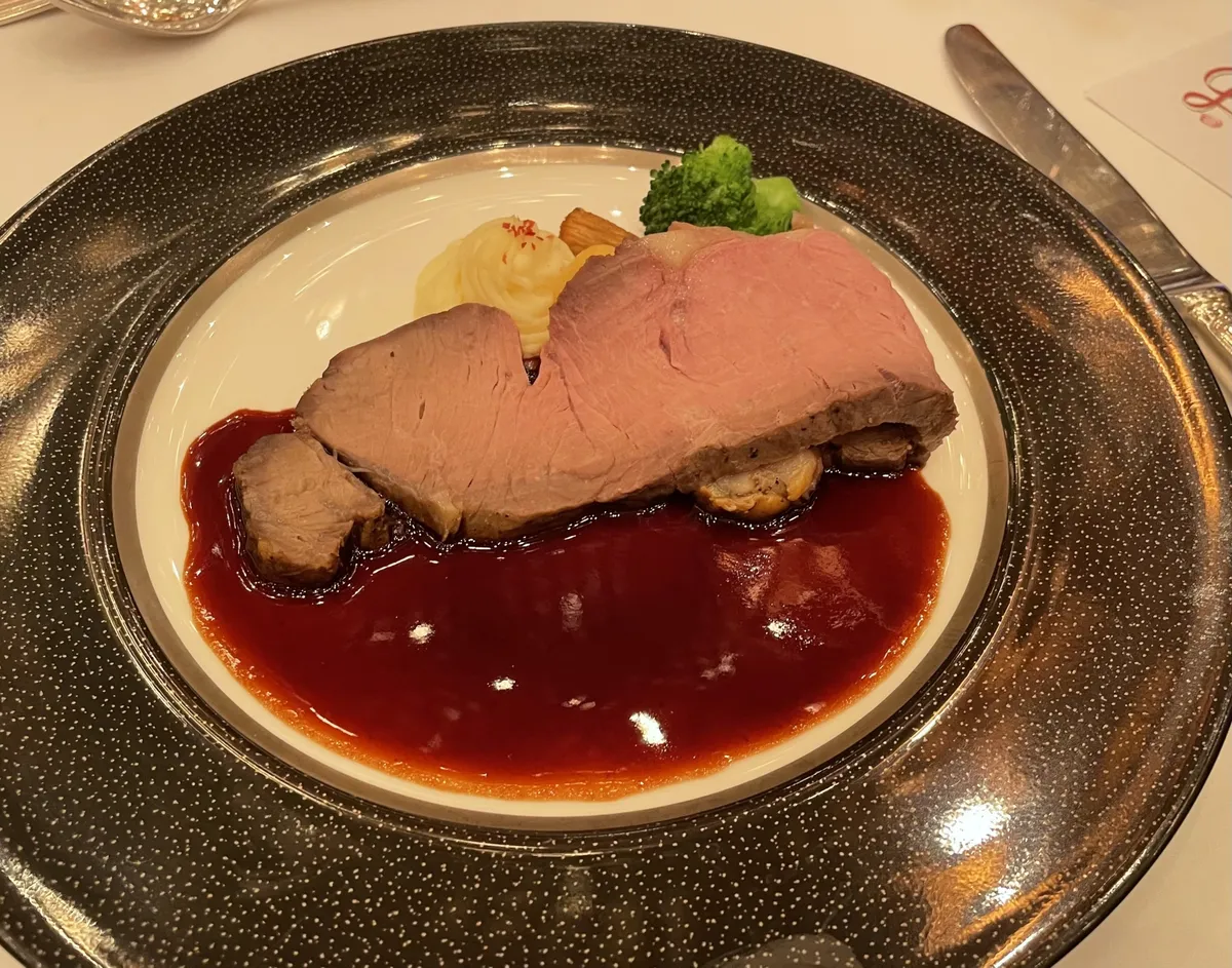 ローストビーフのコース料理